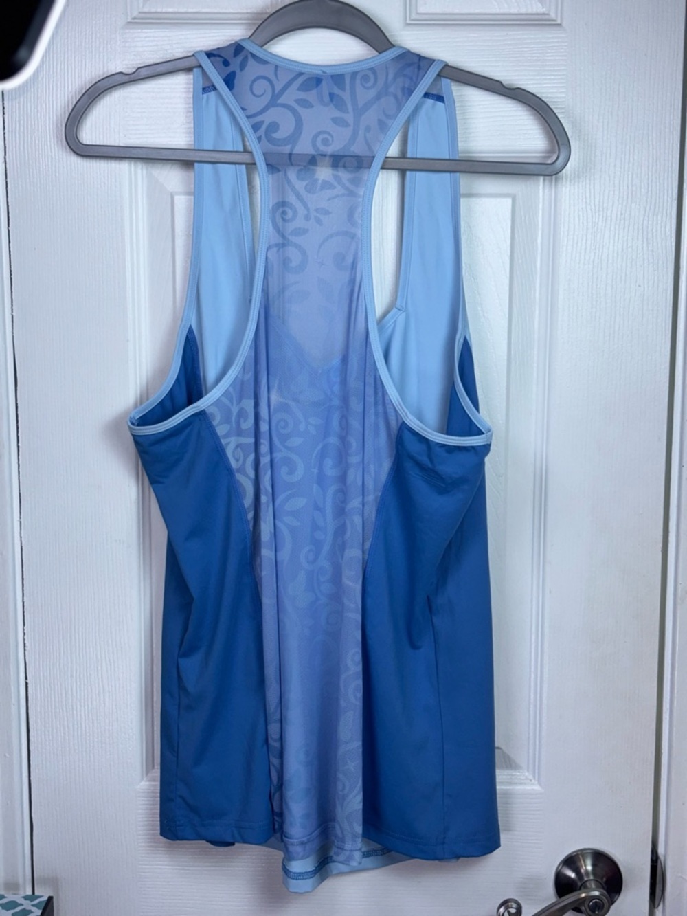 CROWNED ATHLETICS CINDERELLA Light Blue Racerback Tank with Dark Blue XXL NWOT